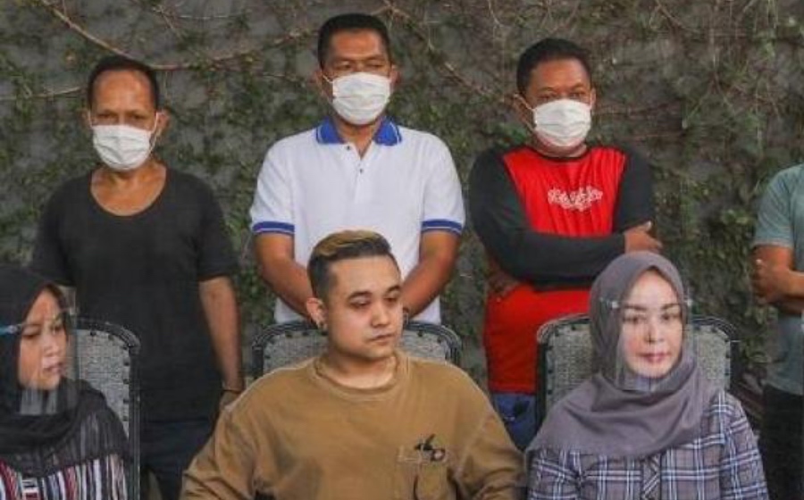 Putra Chintami Atmanegara Bantah Lakukan Penganiayaan Terhadap Dianni