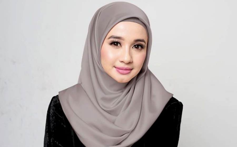 Ramadan Tahun Ini Laudya Cyhthia Bella Banyak Berpuasa Bersama Ibu Ketimbang Sang Suami, Engku Emran. Mengapa?