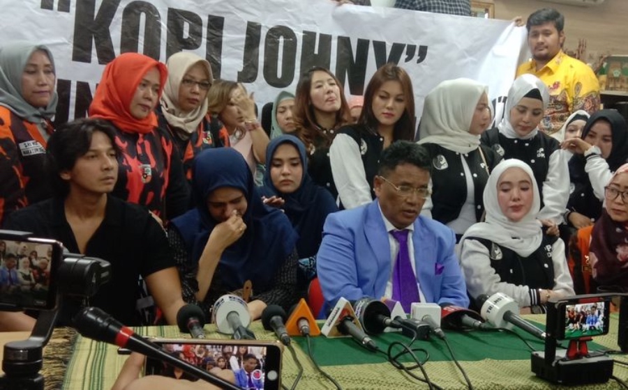 Sambangi Komnas Perempuan Sambil Menangis, Fairuz A Rafiq Hanya Mahu Keadilan