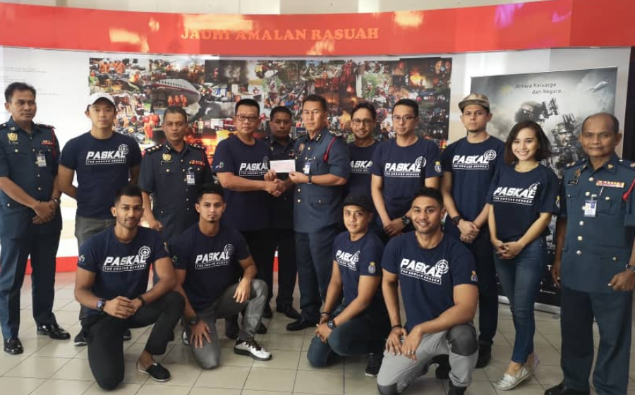 Team Paskal The Movie Serah Sumbangan Rm30 000 Kepada Waris 6 Anggota Bomba Lemas Gempak