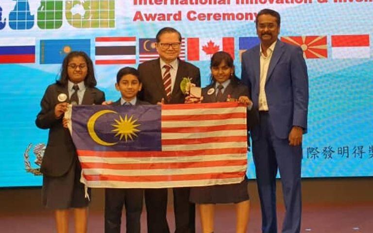 Astro Ulagam Sweeping up the awards.