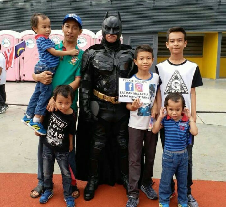 Batman Malaysia Kostum yang berjaya menarik perhatian ramai.
