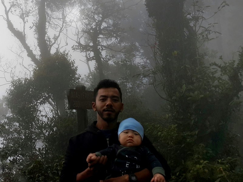 Murshid Maktar Murshid membuat kajian terlebih dahulu sebelum mengambil keputusan membawa anaknya, Noah memanjat gunung.