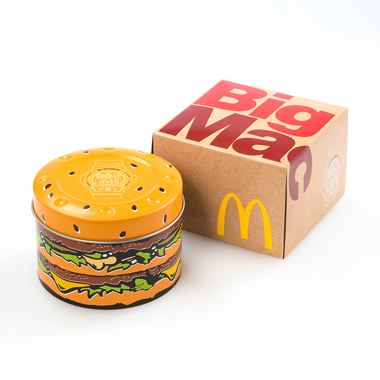 Rakuten Kotak bungkusan yang sama seperti pembelian burger.