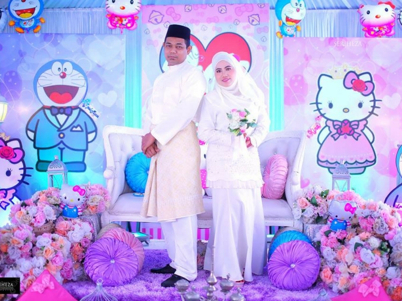 Seriheza Minat menyatukan mereka di atas pelamin ini.
