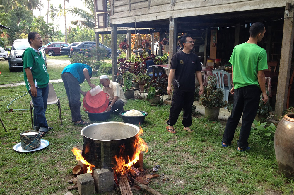 Traditional cook out with the family.