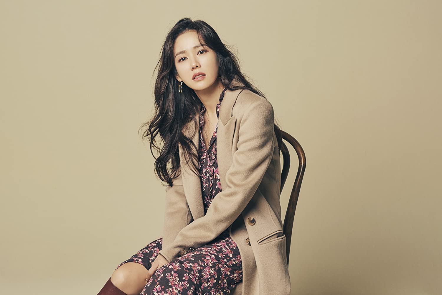 tvN Who else has a crush on her?