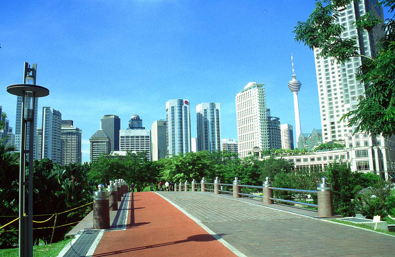 beautyguide.com.my You can even see KL Tower from this jogging trail.