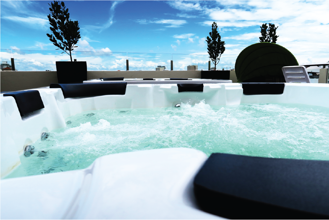 Le Dream Hotel The hotel is also equipped with a few jacuzzi tubs.