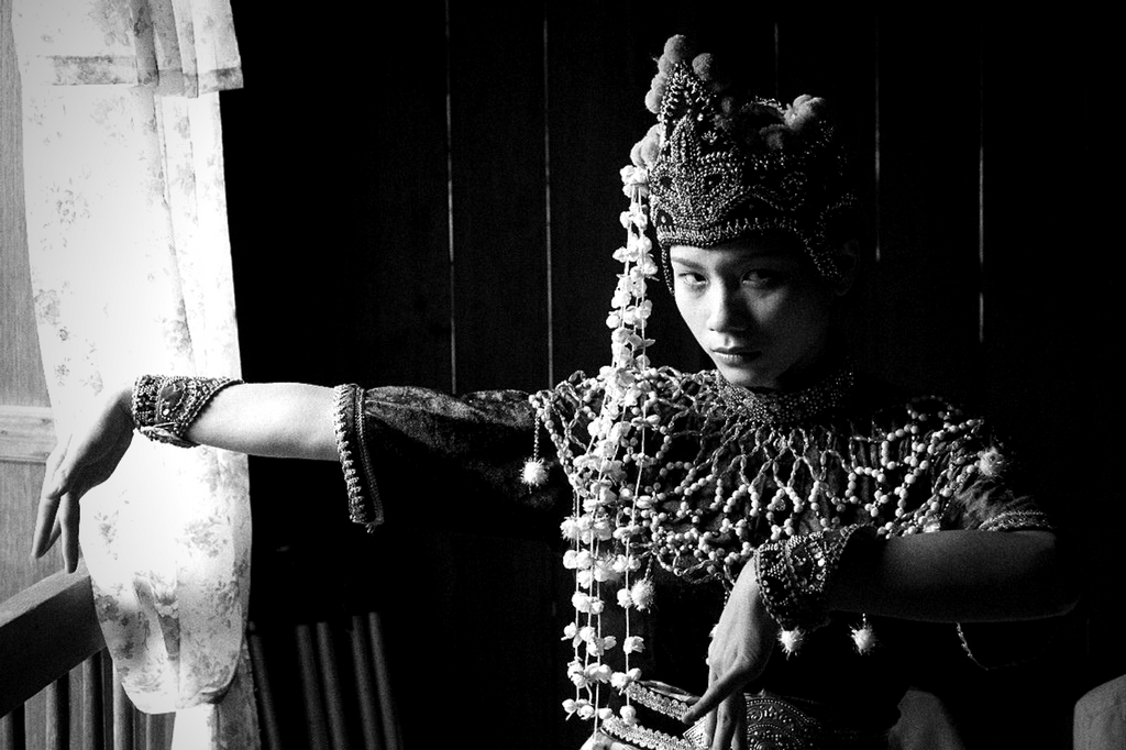 MIG Pictures It is said those who perform the 'Mak Yong' dance will be in a state of trance.