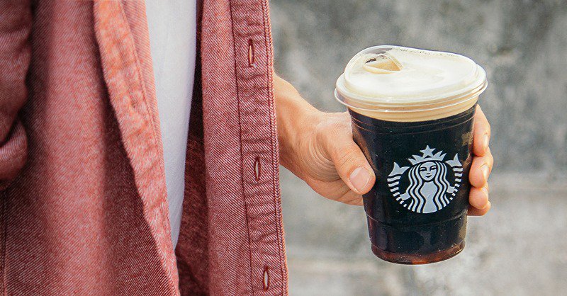 Starbucks This is the lid that will be replacing plastic straws.