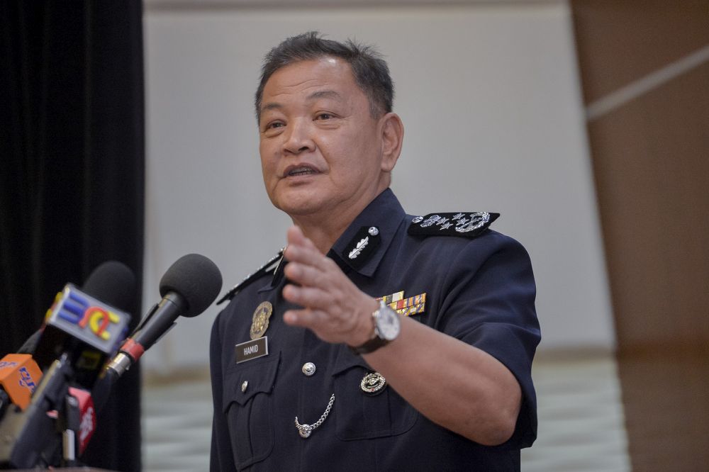 Mukhriz Hazim/Malay Mail Stay at home or he will arrest you!