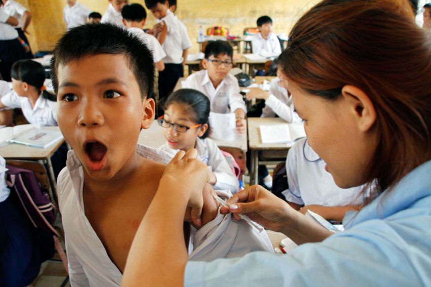 Vireak Mai/The Phnom Penh Post Remember getting vaccinated in school?