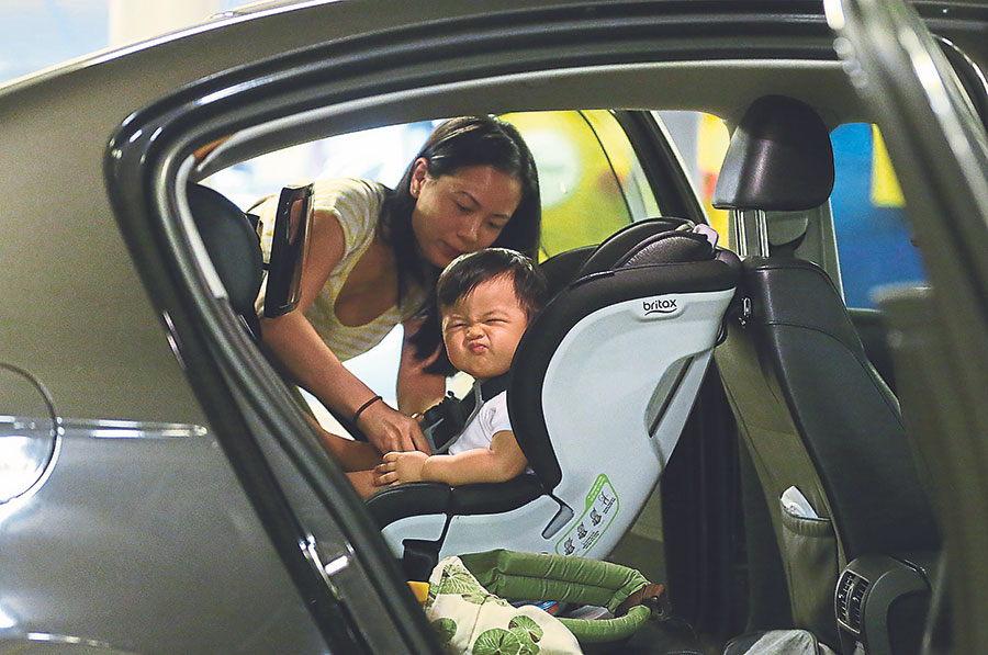 The Malay Mail Online @ Zuraneeza Zulkifli "Buckle up kids."
