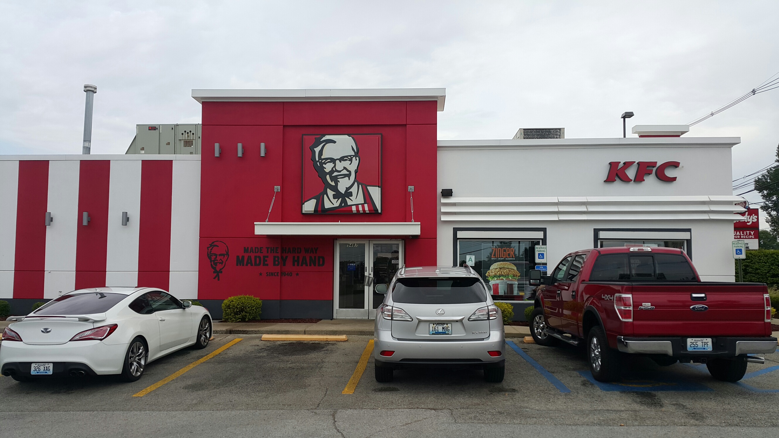 Walter @Rojak Daily The KFC in Kentucky. Kentucky in America! Looks... the same.