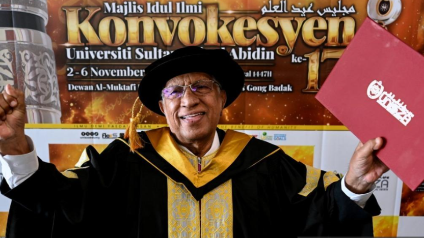 Datuk Victor Isaacs : 85-Year-Old Lawyer Earns PhD After Six Years of Dedication | Astro Ulagam