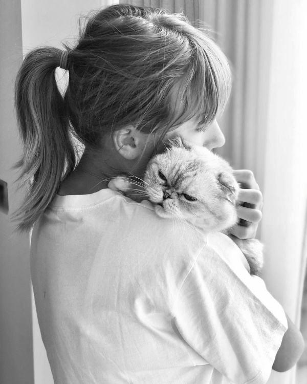 taylorswift_70650511_423676981664300_5850008591680918808_n.jpg