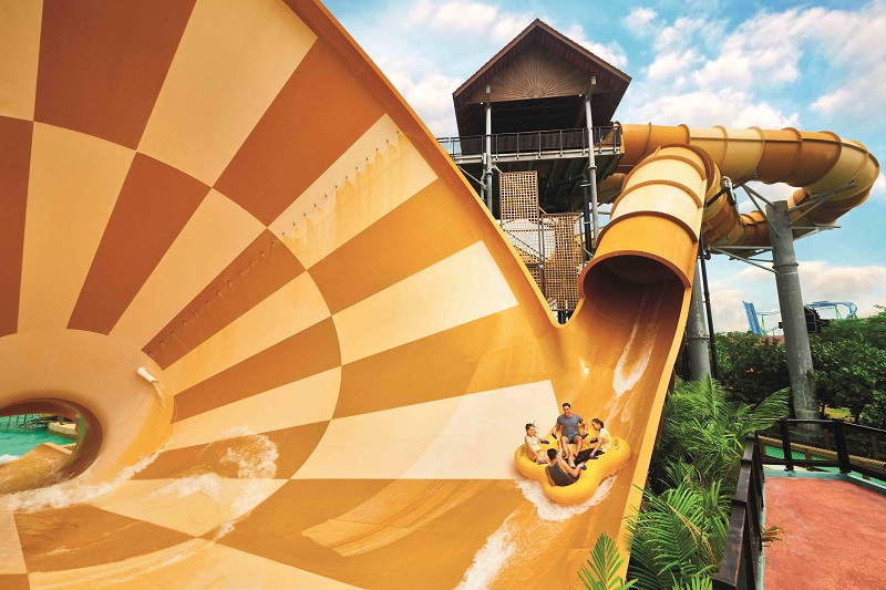 Adventure-Waterpark_The-tempest-(1).jpg Adventure-Waterpark_The-tempest-(1).jpg