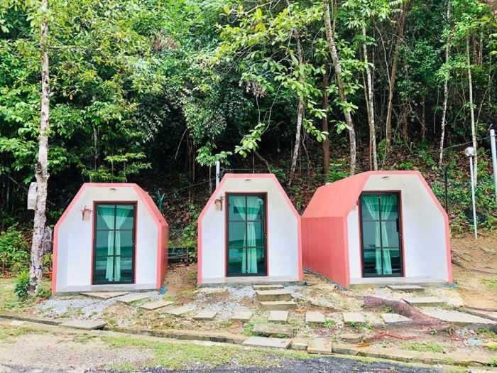 travel-resort-july07-eco-capsule-resort-at-teluk-bahang.jpg