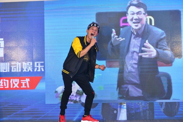 wang_03.JPG wang_03.JPG