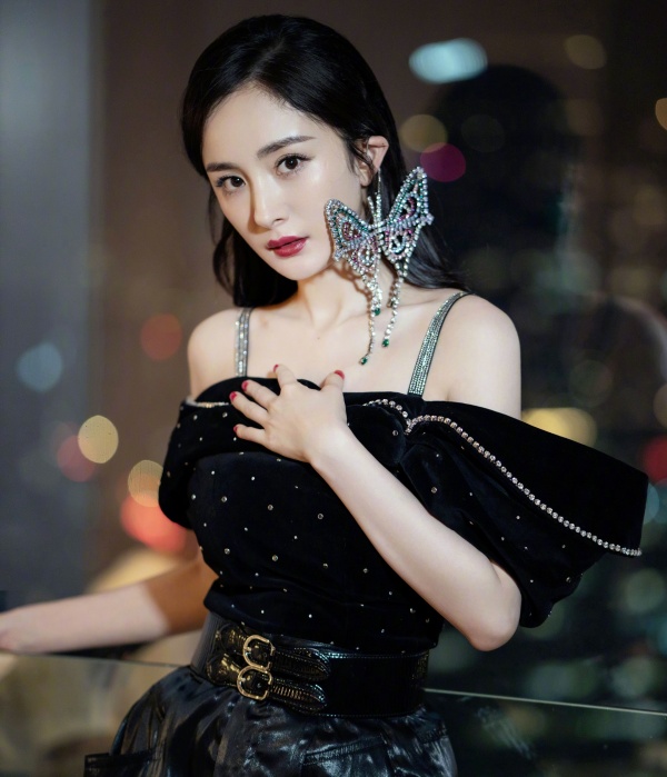 yangmi3.jpg yangmi3.jpg