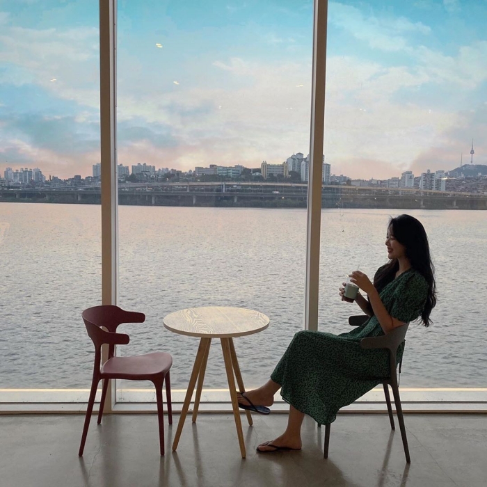 seoul-wave-art-center-starbucks-july27-5.jpg seoul-wave-art-center-starbucks-july27-5.jpg