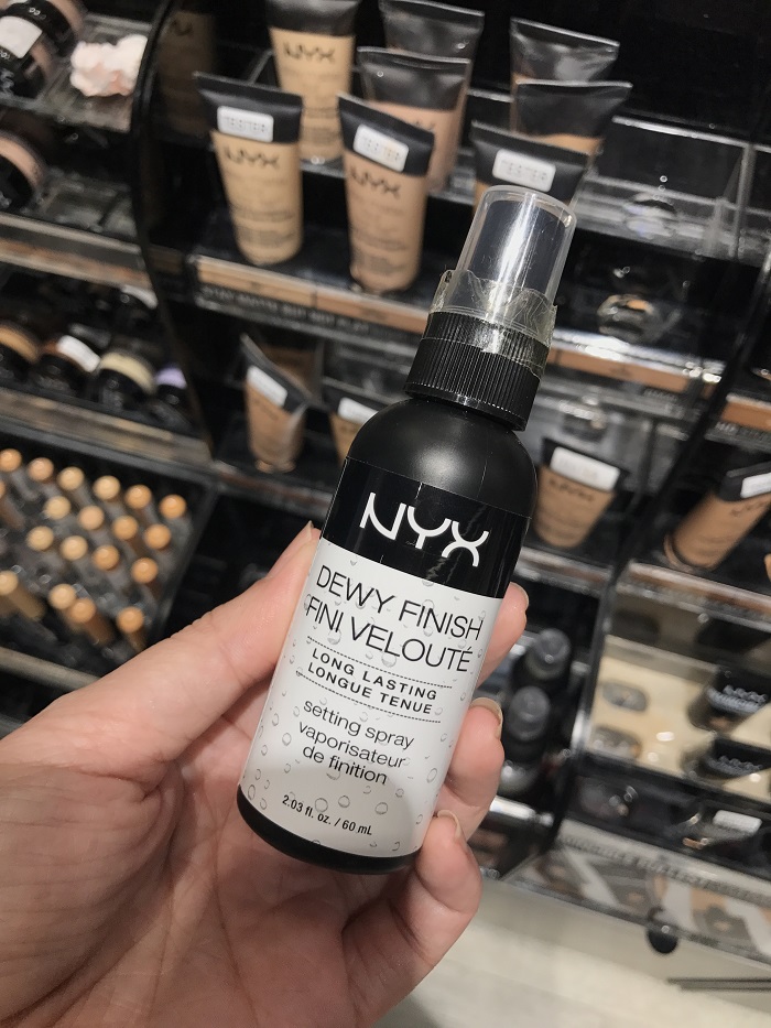Setting-Spray.jpg Setting-Spray.jpg