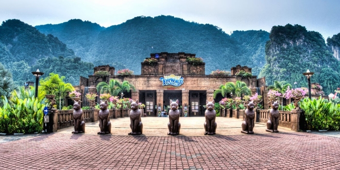 travel-resort-july07-Ipoh-Lost-World-Floating-Villa-3.jpg