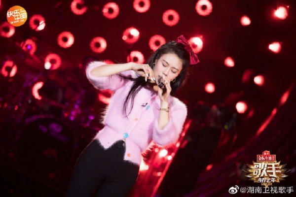 b8dd3bdd-e4db-4087-9a77-5dd566bde70f.jpg b8dd3bdd-e4db-4087-9a77-5dd566bde70f.jpg