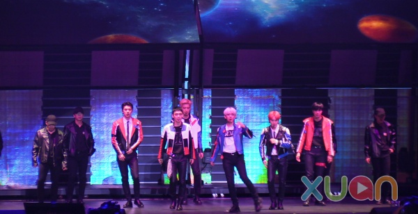 exo_01.JPG exo_01.JPG
