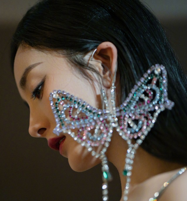 yangmi.jpg yangmi.jpg