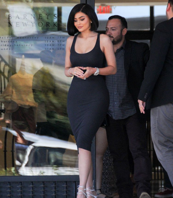 kylie-jenner-street-style.png