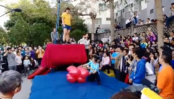 Guo_03.jpg Guo_03.jpg