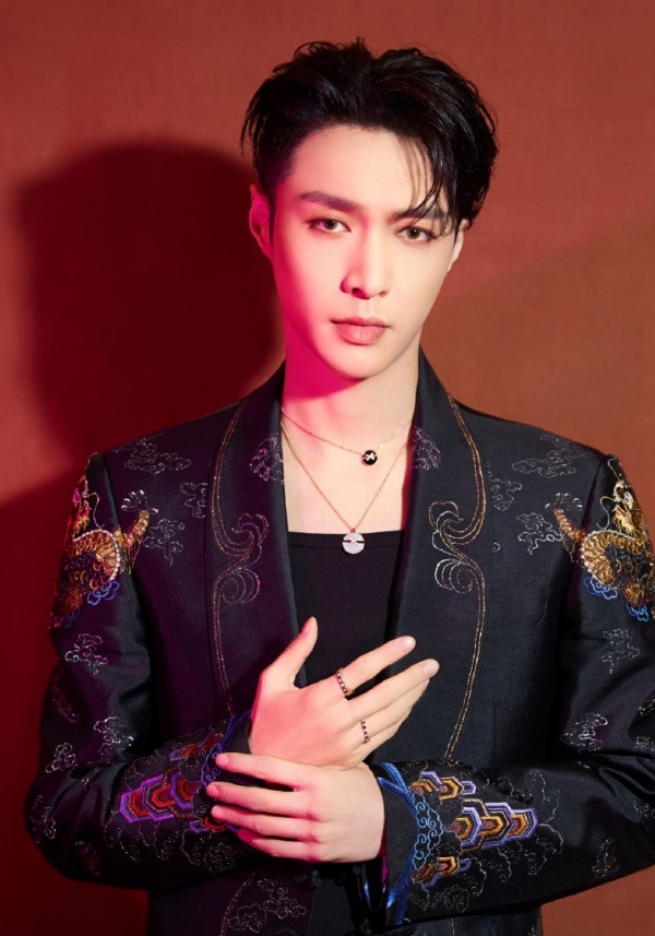 zhangyixing2.jpg