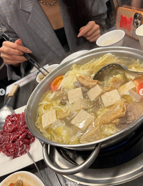 曹格老婆发文