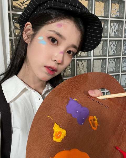 太妍被质疑偷走IU的奖